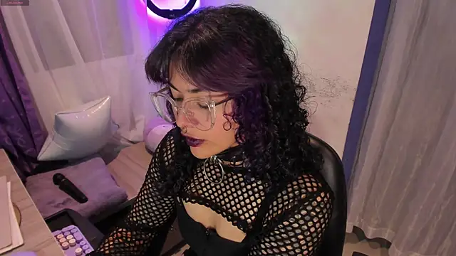 witchviolet online show from 01-16-25, 11:59