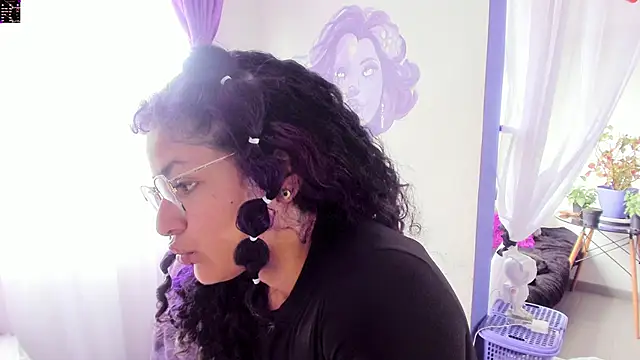 witchviolet online show from 11-10-25, 07:35