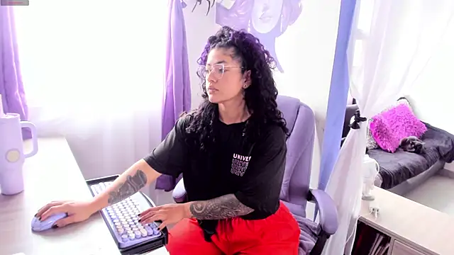 witchviolet online show from 11-15-25, 03:30