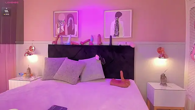 Snapshot of chloe_watson_ chatting on 12-02-25, 07:42 chloe watson online show from 12-02-25, 07:42