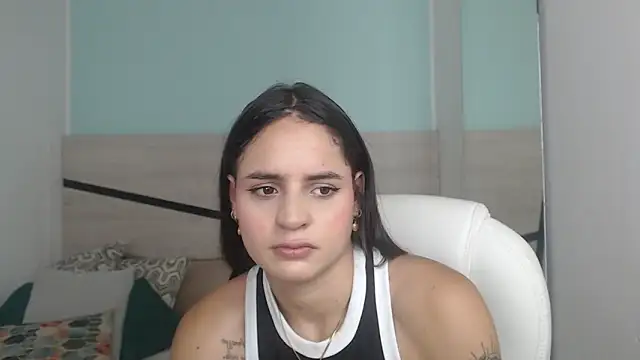 Snapshot of heidy_hoiss chatting on 01-11-25, 08:21 heidy hoiss online show from 01-11-25, 08:21