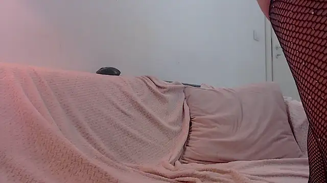 Snapshot of b3cky_ chatting on 12-24-24, 09:17 b3cky online show from 12-24-24, 09:17