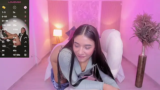 Antonella Grayy online show from 04-16-26, 11:22