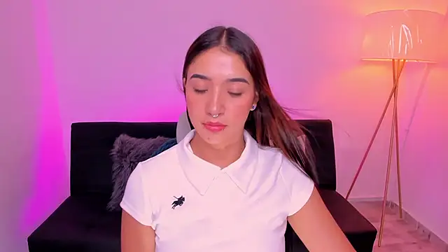 Snapshot of Antonella_Grayy chatting on 05-27-26, 09:23 Antonella Grayy online show from 05-27-26, 09:23