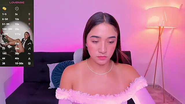 Snapshot of Antonella_Grayy chatting on 06-01-26, 08:21 Antonella Grayy online show from 06-01-26, 08:21