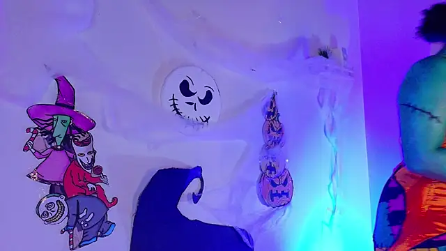 eva daemon online show from 10-31-25, 11:44