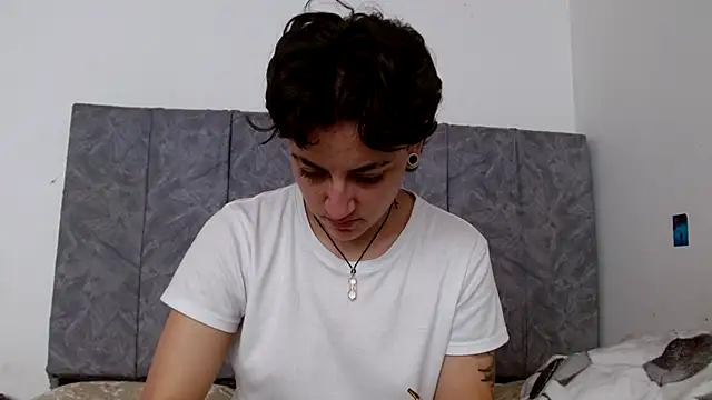 linda 33 online show from 11-11-25, 02:17