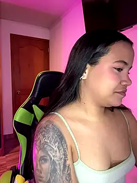 leila 22 online show from 09-23-25, 04:48