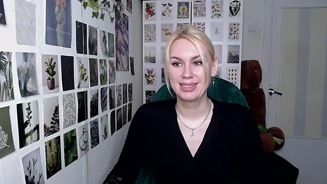 CapriScorpion online show from 04-28-26, 01:27