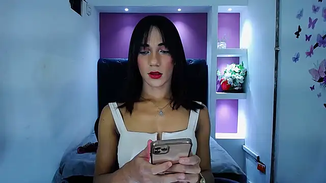 Snapshot of KatrinaQueen1 chatting on 10-22-25, 09:25 KatrinaQueen1 online show from 10-22-25, 09:25