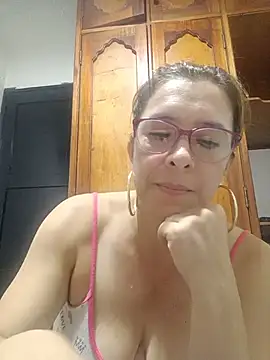 Snapshot of mademonsexy chatting on 05-10-26, 03:23 mademonsexy online show from 05-10-26, 03:23