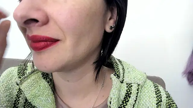 queen fetish online show from 01-17-25, 10:11