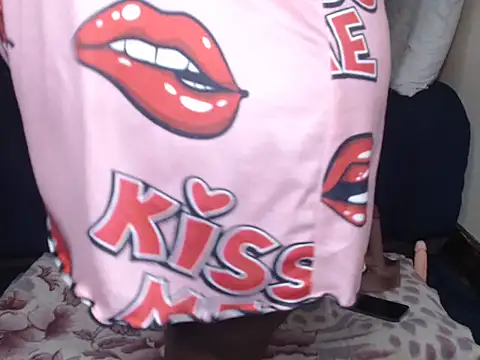 AdelaideT online show from 12-17-25, 01:00