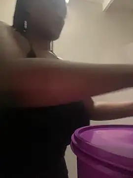 Bustygoddess32 online show from 03-04-26, 04:02