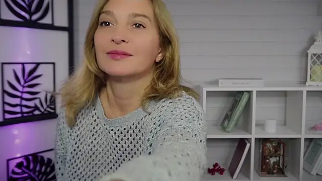 Snapshot of ms_natty chatting on 10-06-25, 12:02 ms natty online show from 10-06-25, 12:02