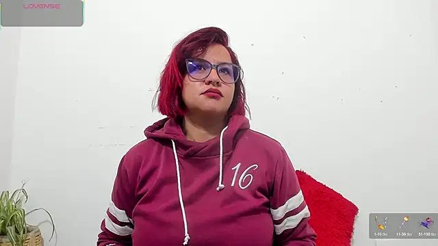 hazel 34 online show from 03-12-26, 09:26