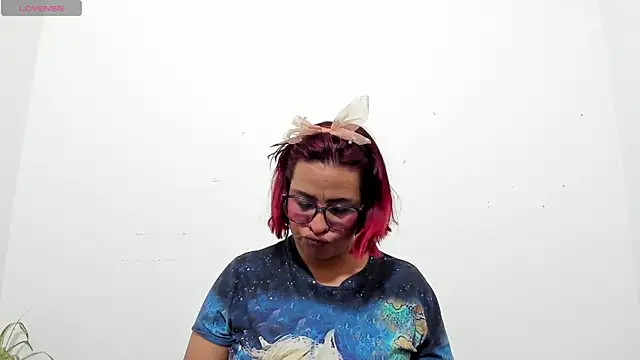 hazel 34 online show from 03-31-26, 08:48