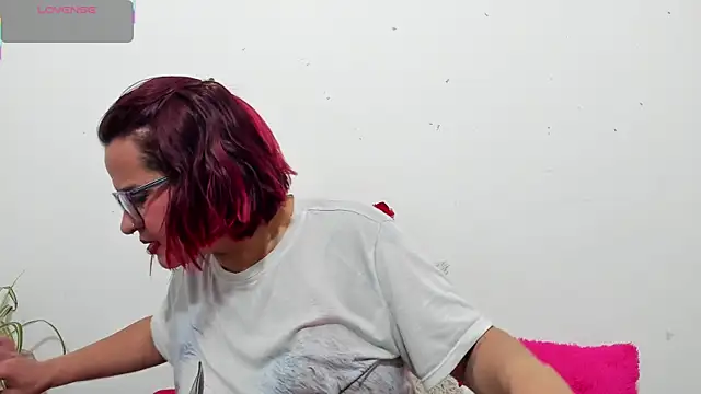 hazel 34 online show from 04-24-26, 09:56