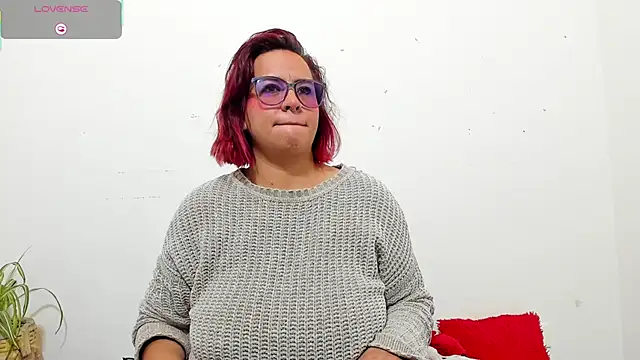 hazel 34 online show from 04-28-26, 09:47