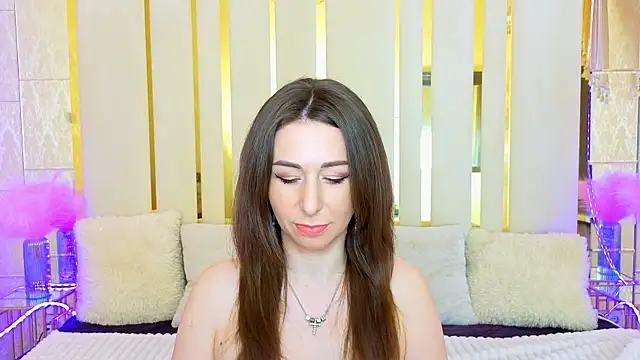 KimmmLi online show from 06-18-26, 01:04