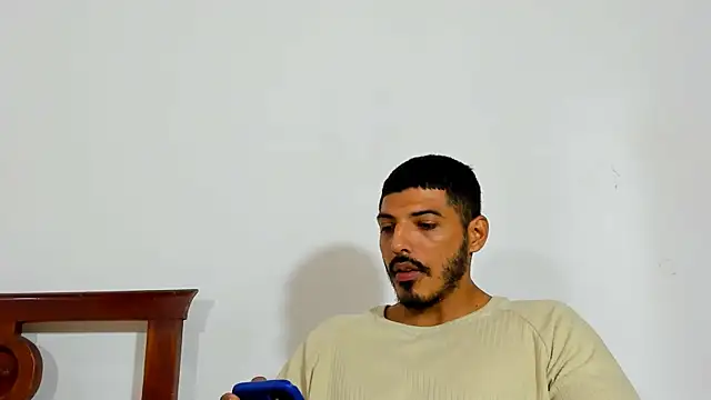 Snapshot of joris_vo chatting on 02-10-26, 04:00 joris vo online show from 02-10-26, 04:00