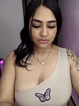 Charlotte cutee18 online show from 10-27-25, 12:04