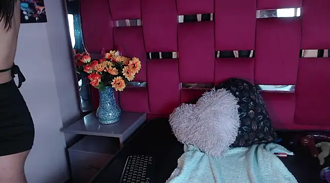 Snapshot of Prety_Nany chatting on 02-18-25, 08:14 Prety Nany online show from 02-18-25, 08:14