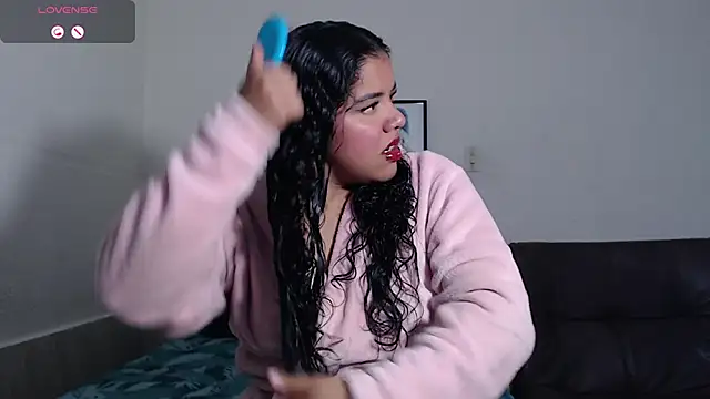 Snapshot of agata_22 chatting on 12-04-25, 03:05 agata 22 online show from 12-04-25, 03:05