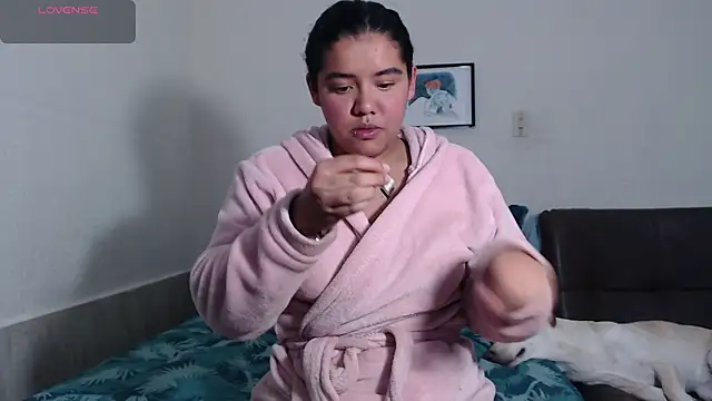 Snapshot of agata_22 chatting on 12-16-25, 03:44 agata 22 online show from 12-16-25, 03:44