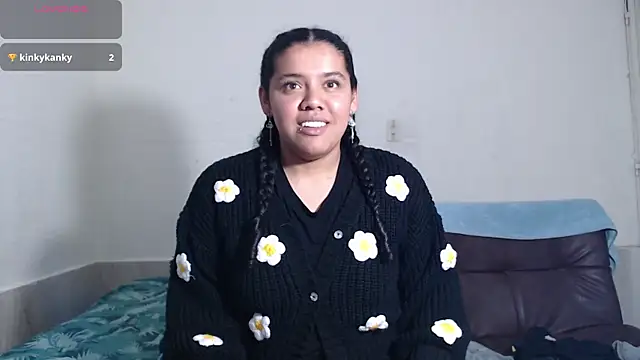 Snapshot of agata_22 chatting on 12-17-25, 04:18 agata 22 online show from 12-17-25, 04:18