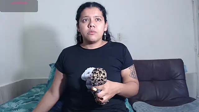 Snapshot of agata_22 chatting on 12-19-25, 04:52 agata 22 online show from 12-19-25, 04:52