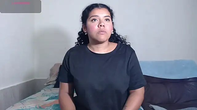 Snapshot of agata_22 chatting on 03-05-26, 03:02 agata 22 online show from 03-05-26, 03:02