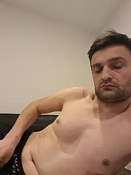 suarez1235 online show from 02-06-26, 08:34