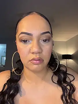 Snapshot of DestineeJayde chatting on 10-29-25, 05:31 DestineeJayde online show from 10-29-25, 05:31