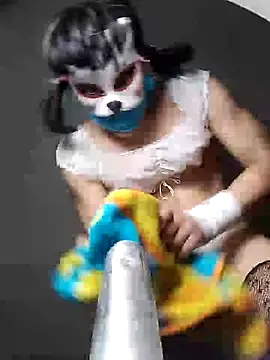 Snapshot of BigAssKi chatting on 01-02-25, 12:35 BigAssKi online show from 01-02-25, 12:35