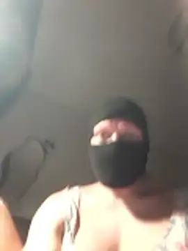 Snapshot of BigAssKi chatting on 12-21-25, 02:08 BigAssKi online show from 12-21-25, 02:08