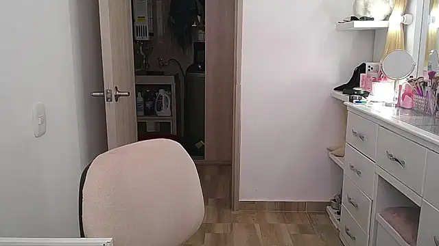 Barbie girl 69 online show from 04-24-26, 01:35