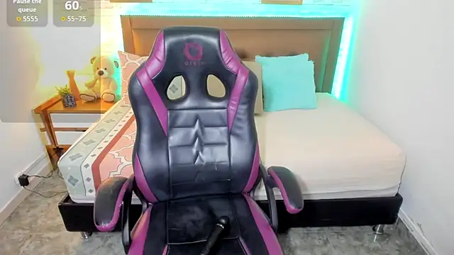 julieth love  online show from 10-02-25, 01:07