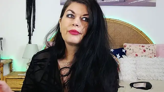 EllenGrace online show from 01-05-25, 02:06