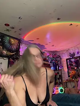 TrenaAnne online show from 03-03-25, 06:33