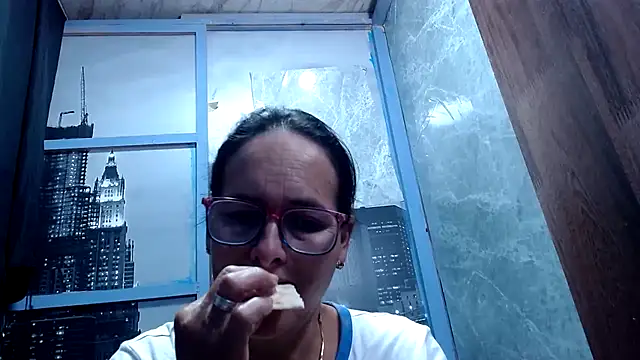 Nastylatinaxxx online show from 03-17-26, 11:46