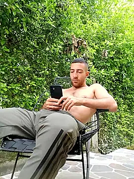 sebasxx97 online show from 04-28-26, 03:17