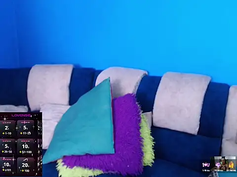 Snapshot of the_pearl199 chatting on 10-23-25, 02:27 the pearl199 online show from 10-23-25, 02:27