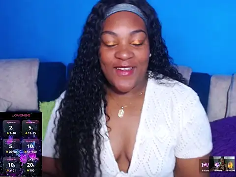 Snapshot of the_pearl199 chatting on 02-10-26, 01:15 the pearl199 online show from 02-10-26, 01:15