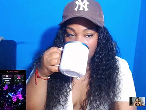 Snapshot of the_pearl199 chatting on 02-26-26, 04:11 the pearl199 online show from 02-26-26, 04:11