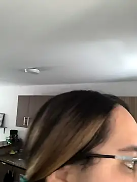 Snapshot of RachellGraham chatting on 02-16-25, 06:54 RachellGraham online show from 02-16-25, 06:54