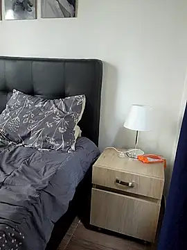 Snapshot of RachellGraham chatting on 10-28-25, 12:30 RachellGraham online show from 10-28-25, 12:30