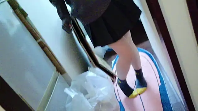 POCARI SWEAT online show from 01-22-25, 01:21