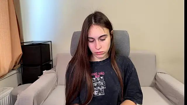 Snapshot of AliceKolltt chatting on 02-09-26, 01:59 AliceKolltt online show from 02-09-26, 01:59