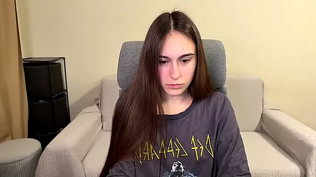 Snapshot of AliceKolltt chatting on 02-21-26, 10:11 AliceKolltt online show from 02-21-26, 10:11